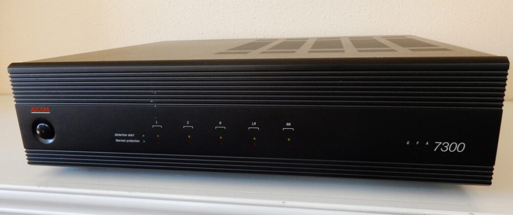 5-канальный усилитель Adcom BFA 7300 Adcom BFA 7300