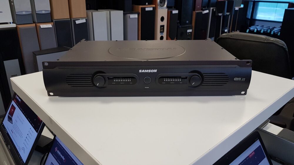 Samson Servo 600 усилитель