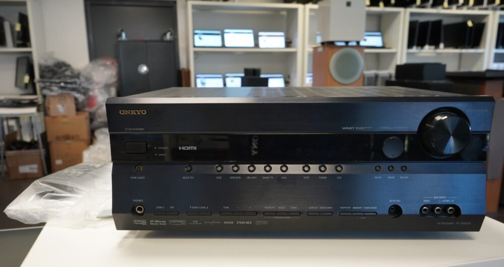 Ресивер Onkyo TX-SR606