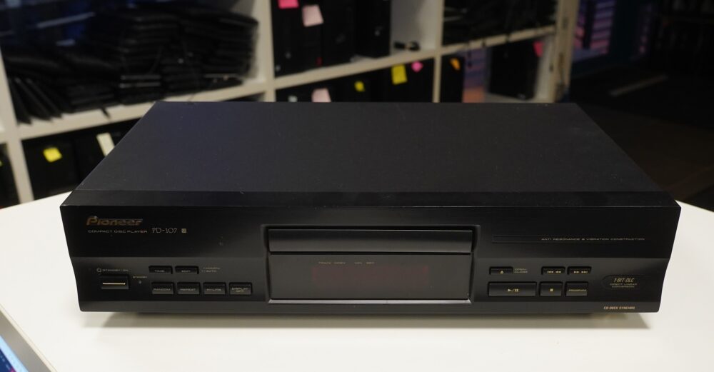 Pioneer PD-107 CD-проигрыватель