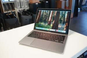 Apple MacBook Air Retina, 13-inch, 2020