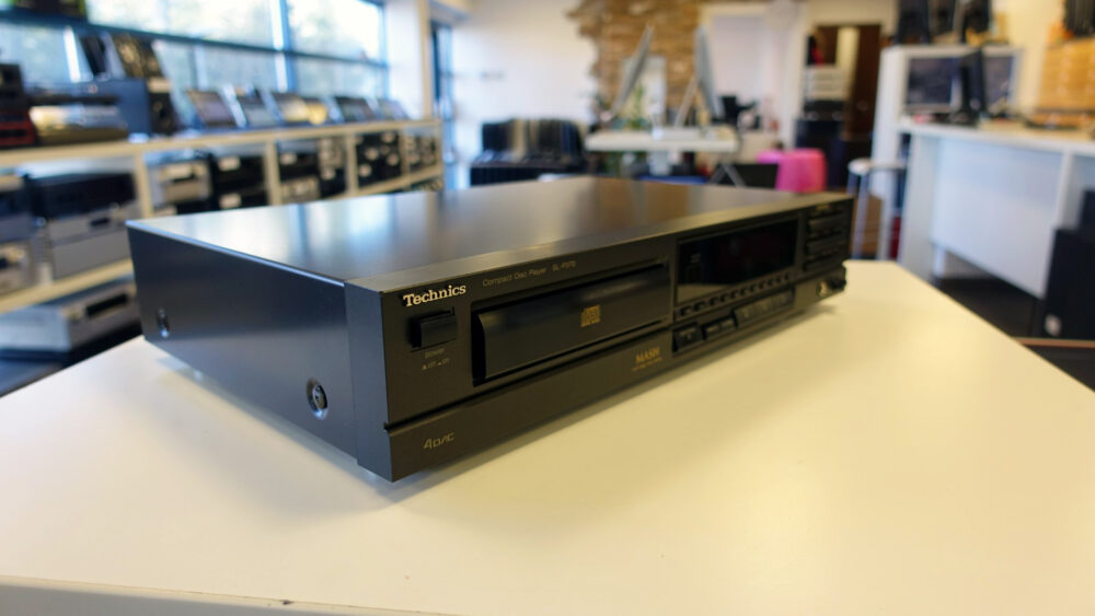 Technics SL-P370 CD-проигрыватель