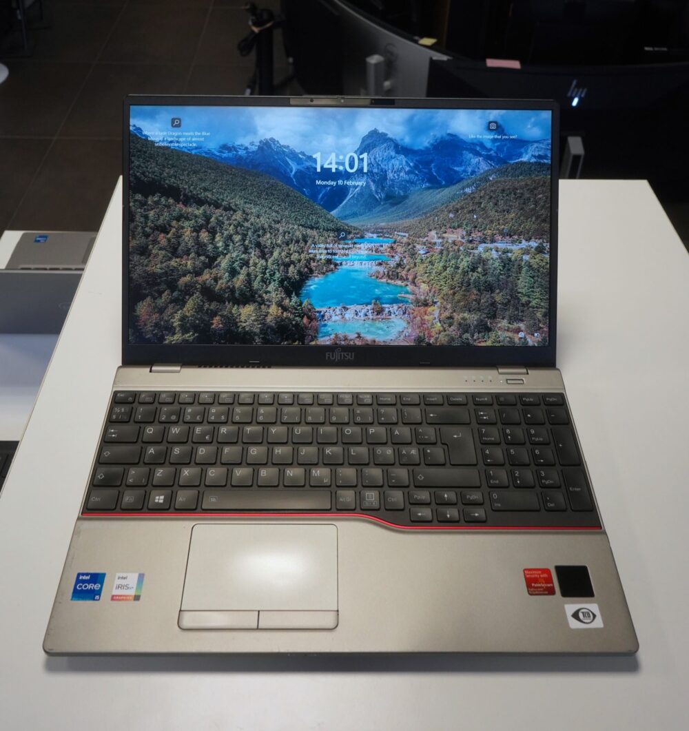 Fujitsu LIFEBOOK U7511