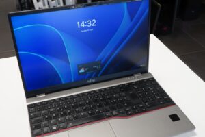 Fujitsu LIFEBOOK U7511