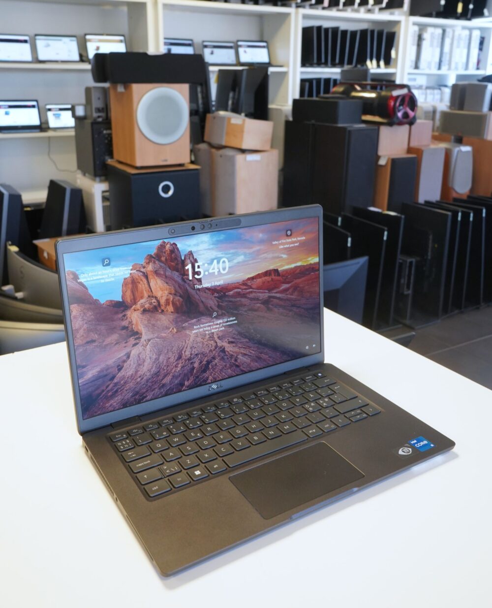 Dell Latitude 7330